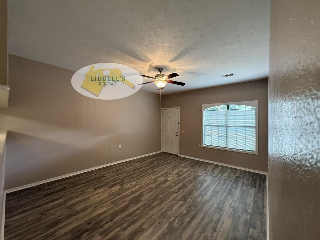 1918 Mockingbird Ln #1 - Photo 3 of 20