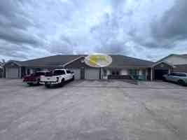 featured image of 2000 Mockingbird Ln #3