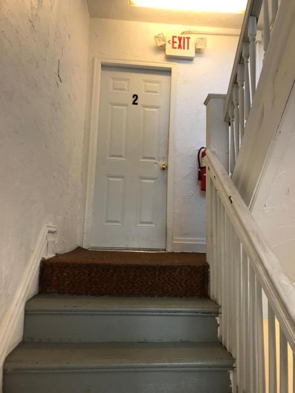 2319 S Braddock Ave Apt 2 - Photo 2 of 12