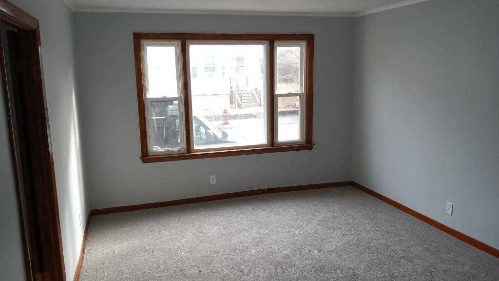 229 Tripp St - Photo 5 of 14