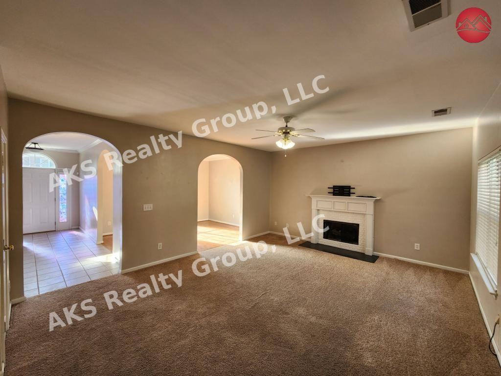 1108 Colony Trl - Photo 3 of 20
