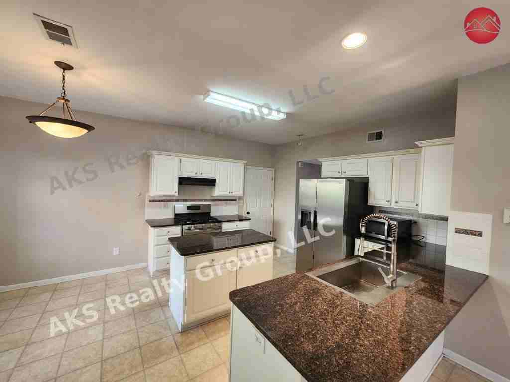1108 Colony Trl - Photo 6 of 20