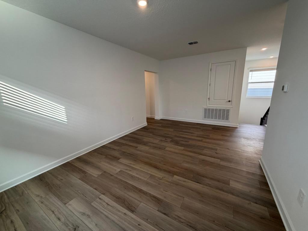 7867 Poplin St - Photo 7 of 27