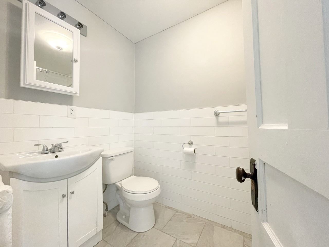 549 Main Street East #8 - Photo 6 of 11