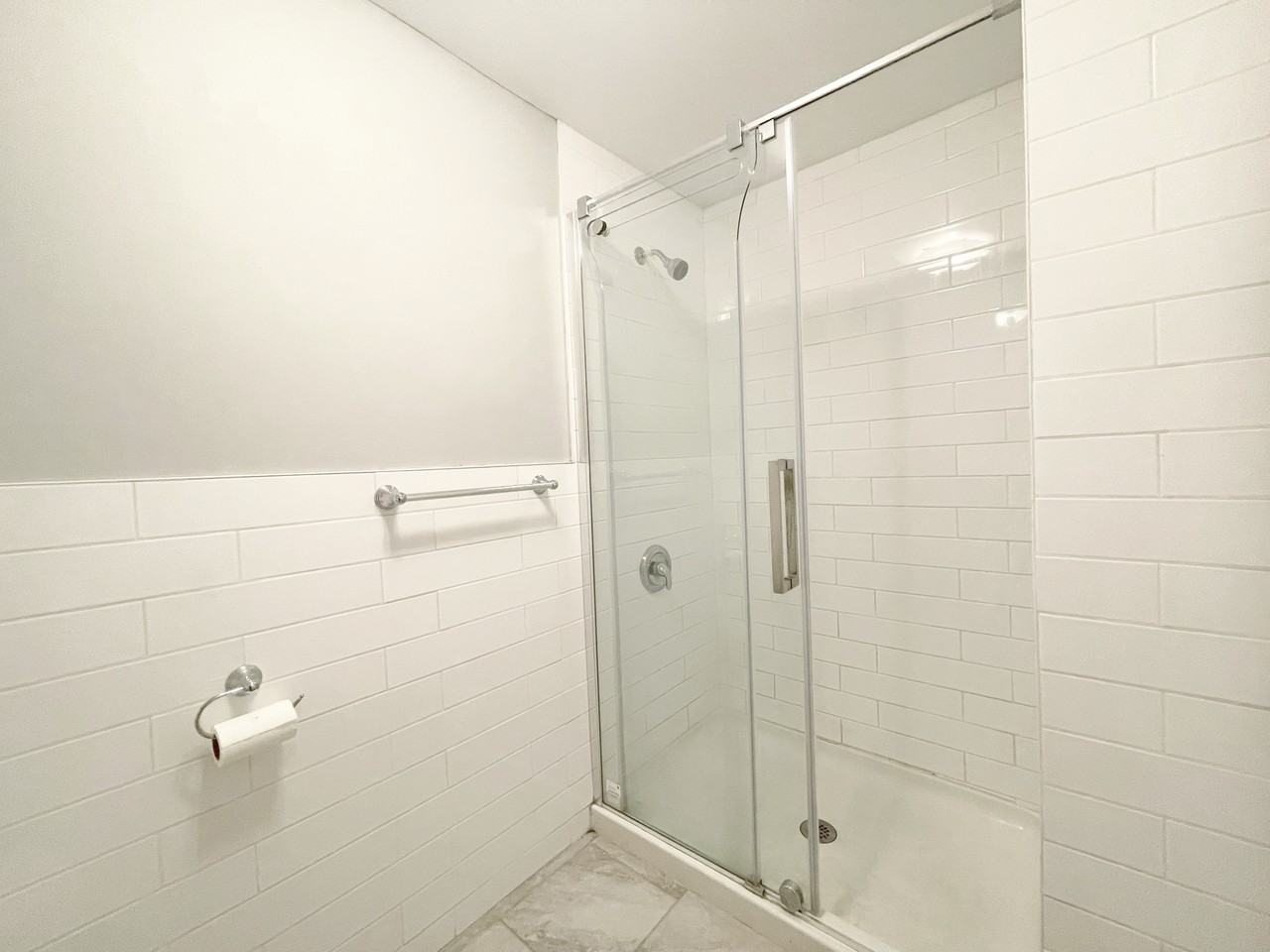 549 Main Street East #8 - Photo 7 of 11