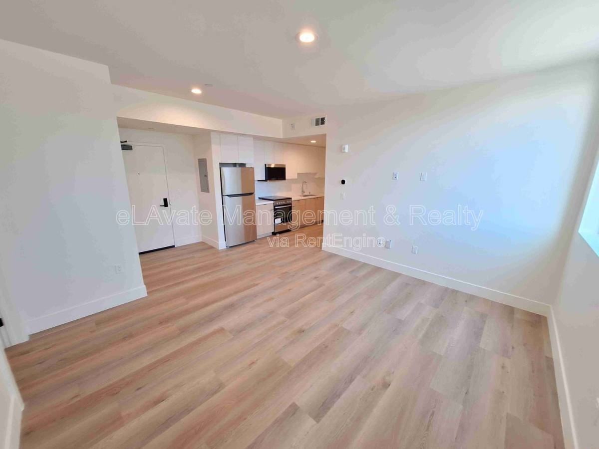 16136 Devonshire St #303 - Photo 2 of 10