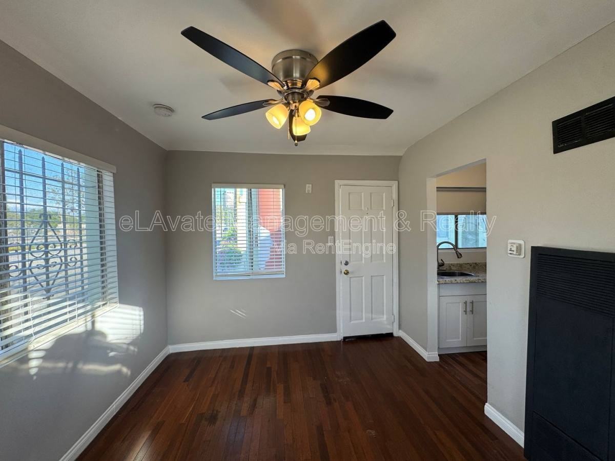 10822 Ventura Blvd #1 - Photo 7 of 10