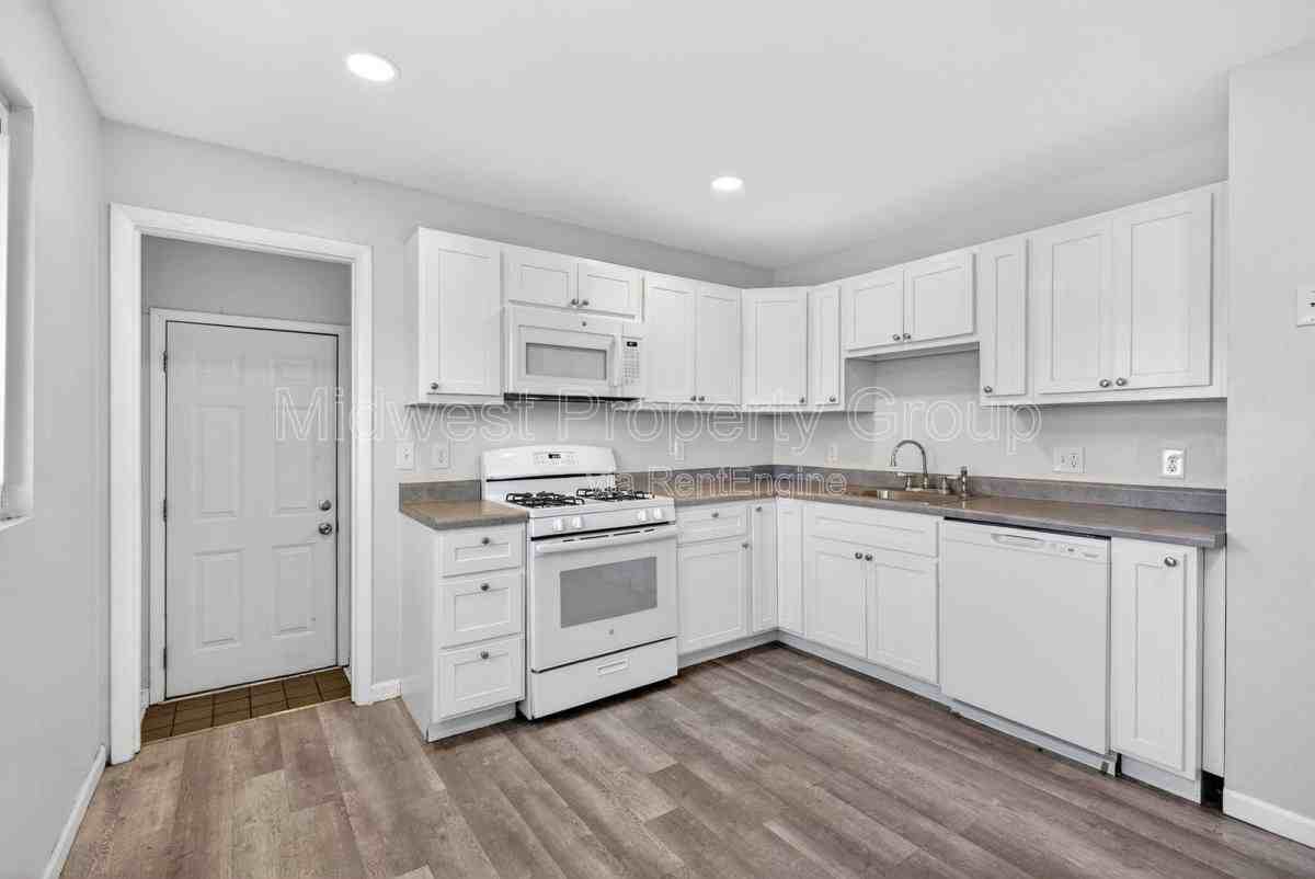 1540 Aspen Dr - Photo 2 of 10