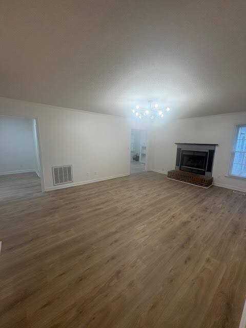 101 Cambridge Rd - Photo 2 of 10