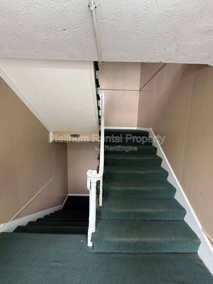 335 Winding River Dr #H - Photo 2 of 10