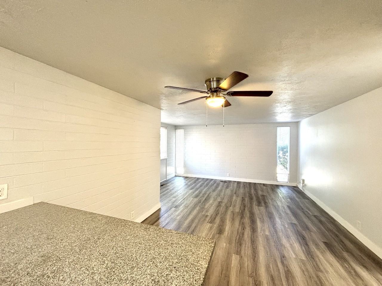 1940 Southeast #A - Photo 2 of 12