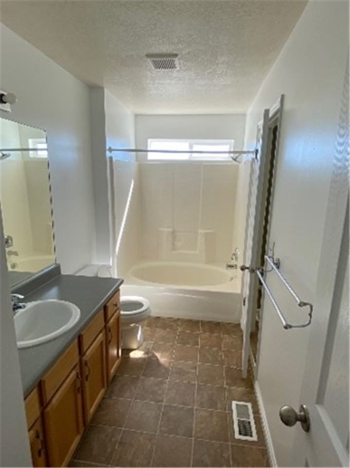 2026 Fremont Crest Ave - Photo 6 of 11