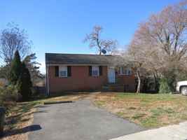 featured image of 1206 Belleview Ave #B