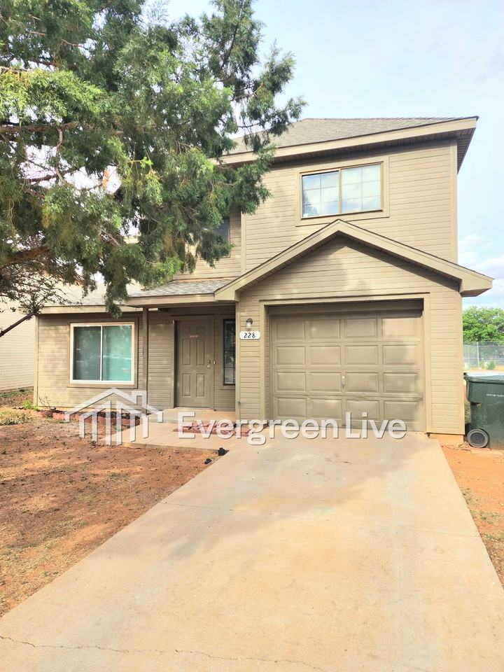 228 Buccaneer Loop - Photo 2 of 4