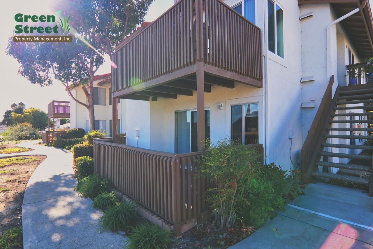 910 S Rancho Santa Fe Rd #D - Photo 3 of 30