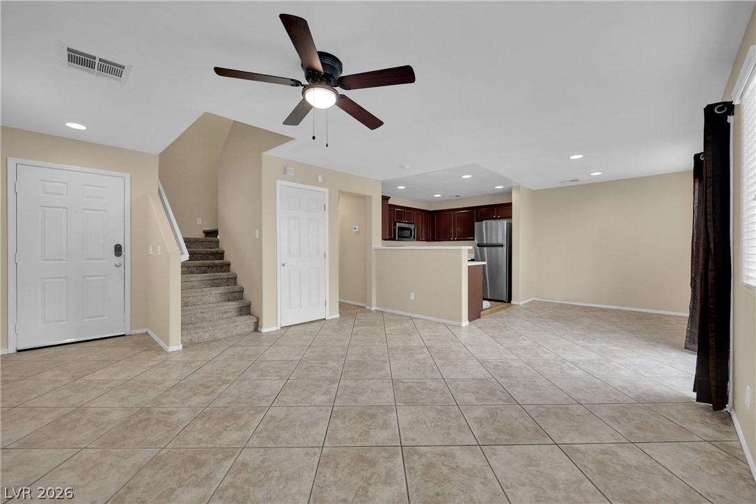 5989 Banbury Heights Way - Photo 2 of 30