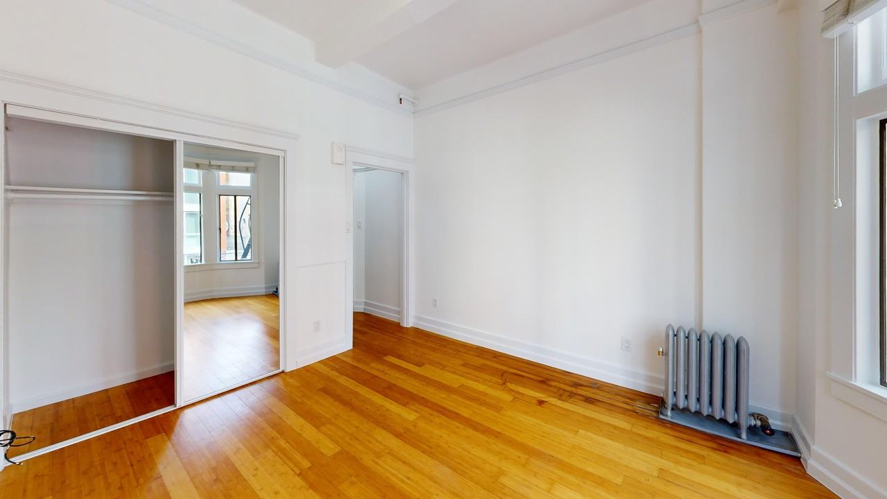 124 Mason Street - Photo 2 of 20