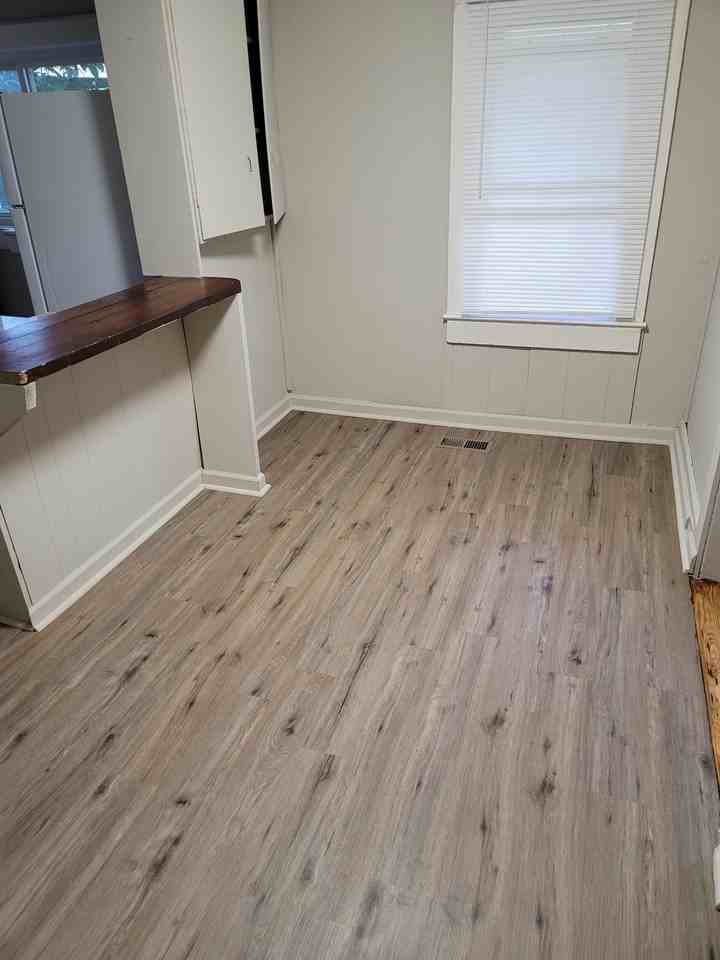 55 Burnette St - Photo 4 of 9