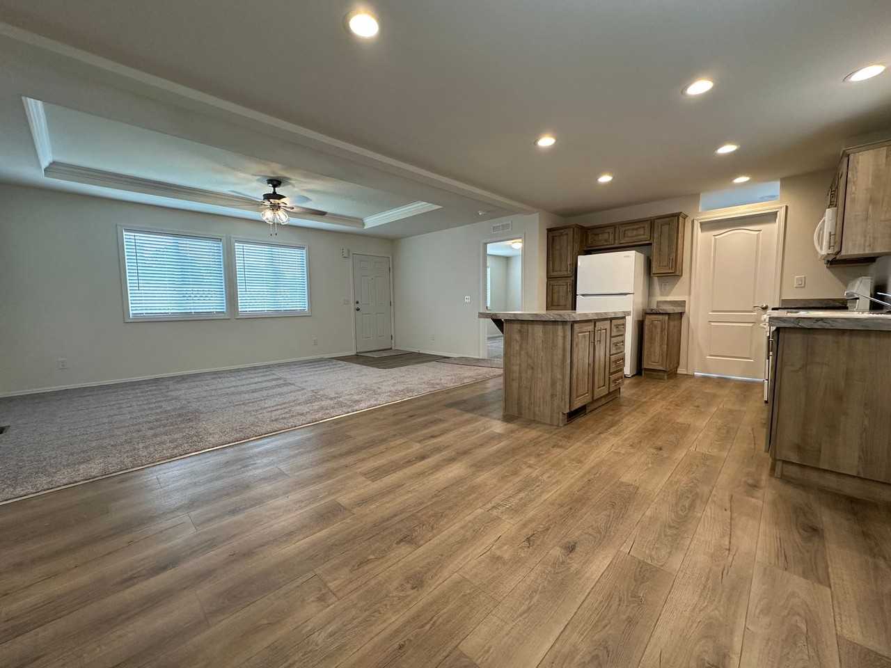 212 Las Flores Ave - Photo 3 of 15