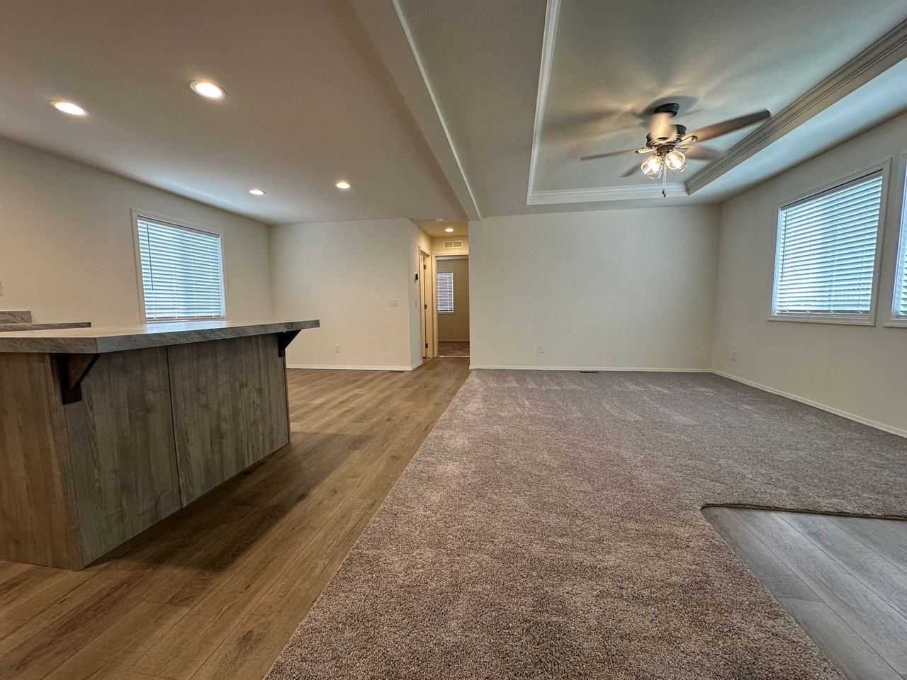 212 Las Flores Ave - Photo 6 of 15