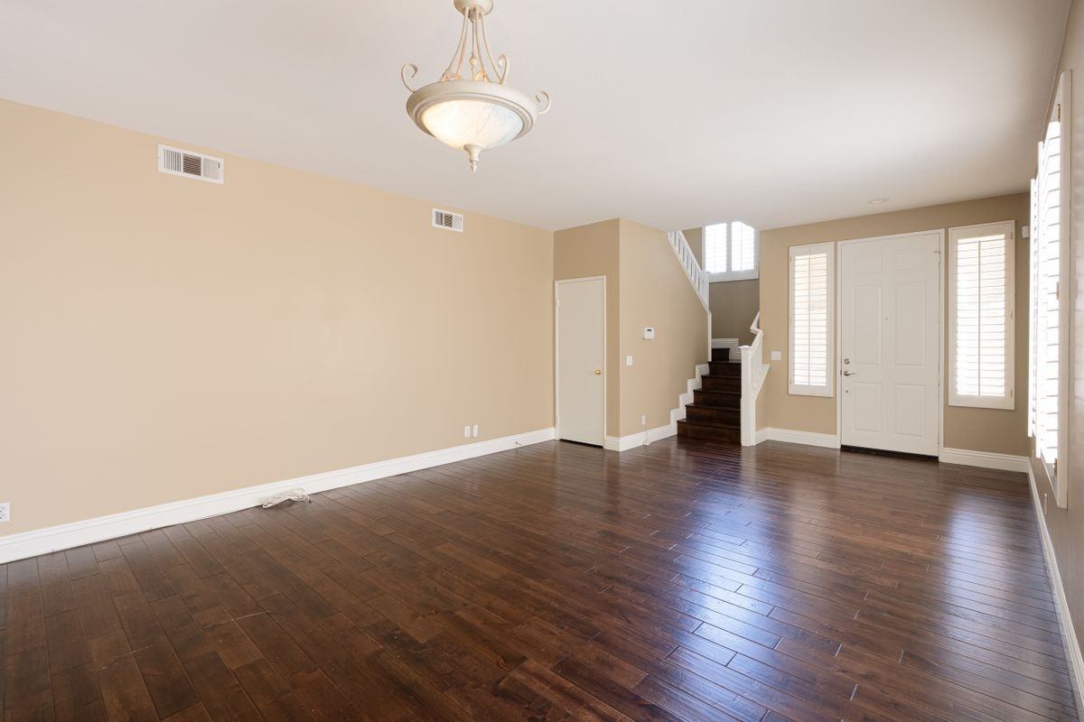 8704 E Wiley Way - Photo 4 of 26