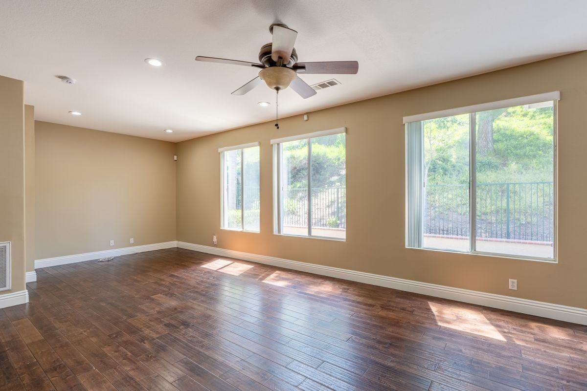 8704 E Wiley Way - Photo 5 of 26