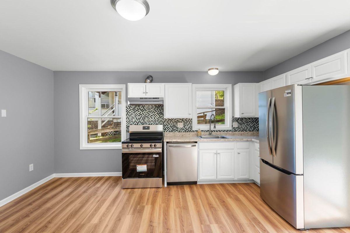 100 Meriden Rd ##A - Photo 2 of 19