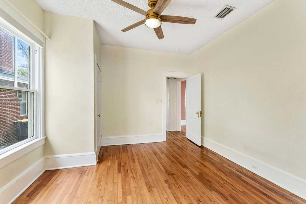 4531 Attleboro St - Photo 3 of 15