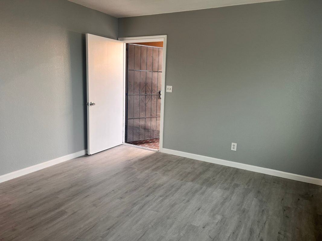 4459 Maine Ave ##A - Photo 3 of 5