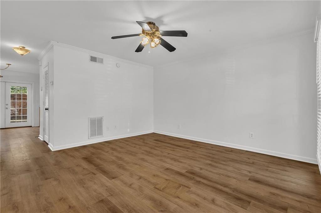1101 Collier Rd Nw ##I2 - Photo 7 of 14