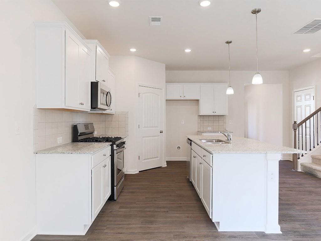 114 Valimar Dr - Photo 5 of 18
