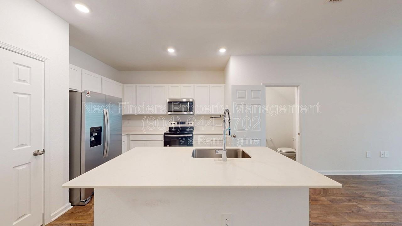12730 Barrack Ln - Photo 5 of 23