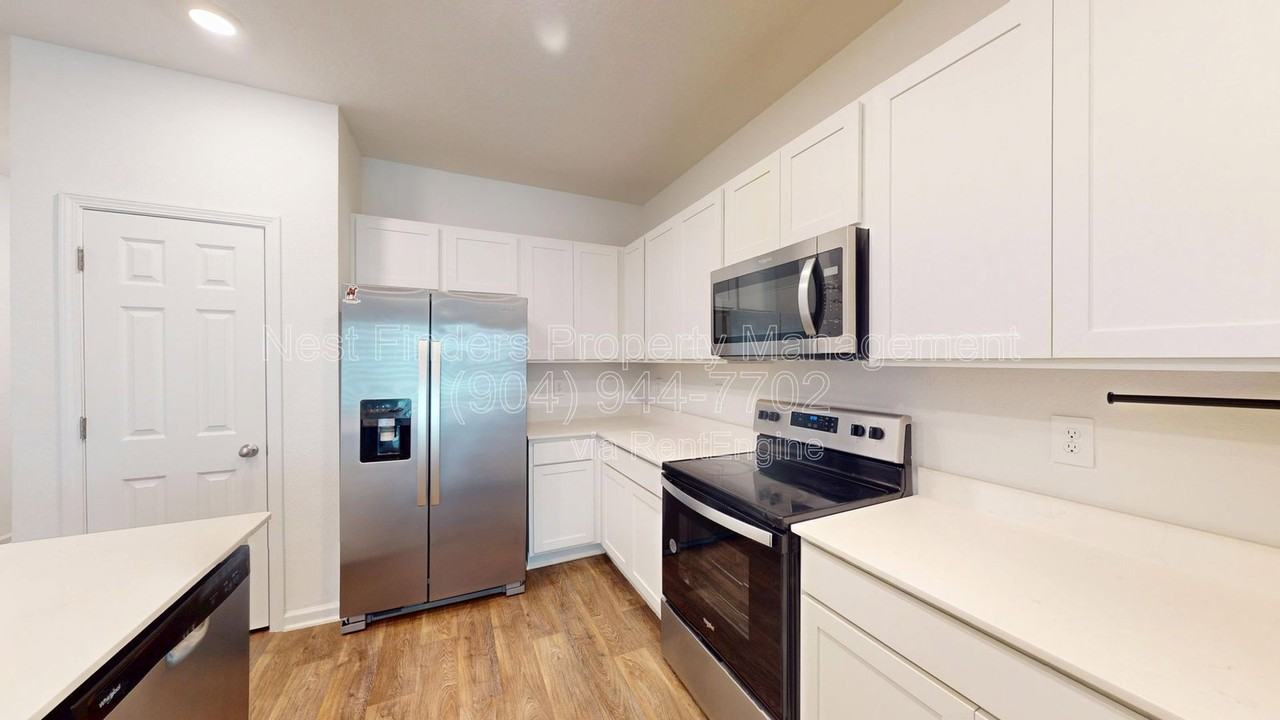 12730 Barrack Ln - Photo 6 of 23