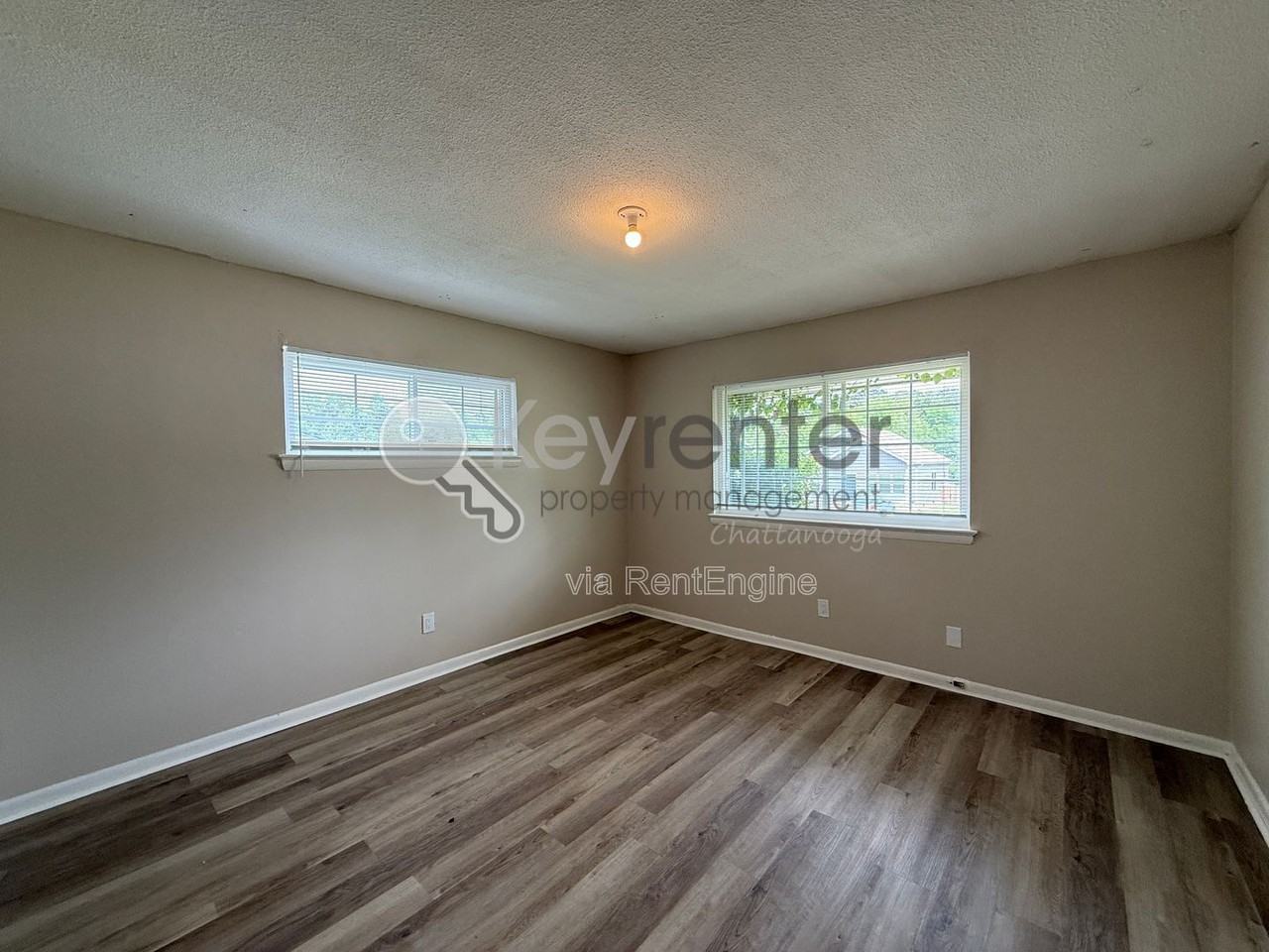 3973 Teakwood Dr - Photo 7 of 9