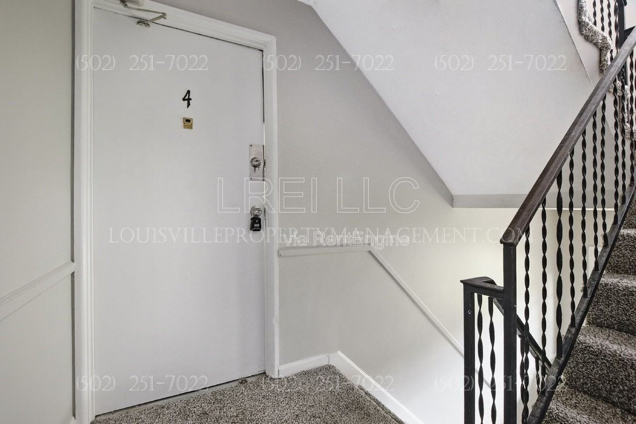 3105 Fordhaven Rd #4 - Photo 2 of 12