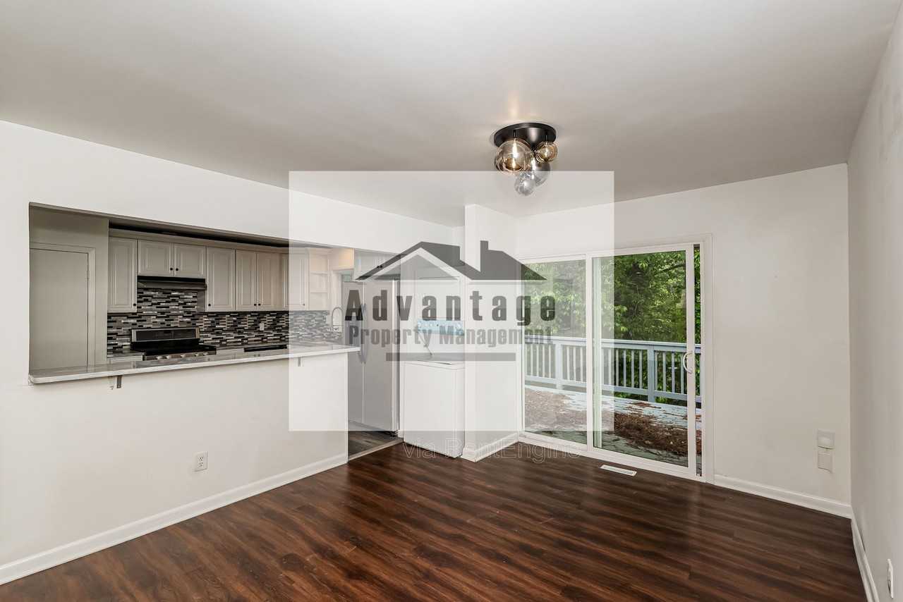1455 Helen Ln Sw - Photo 5 of 23