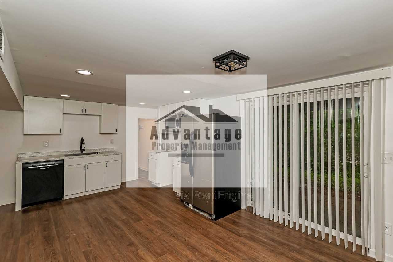 1455 Helen Ln Sw - Photo 6 of 23