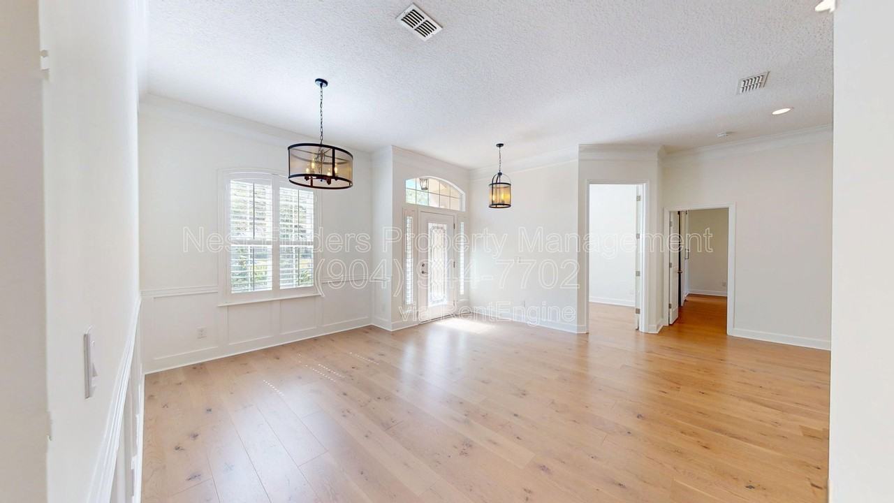 283 Holland Dr - Photo 5 of 50