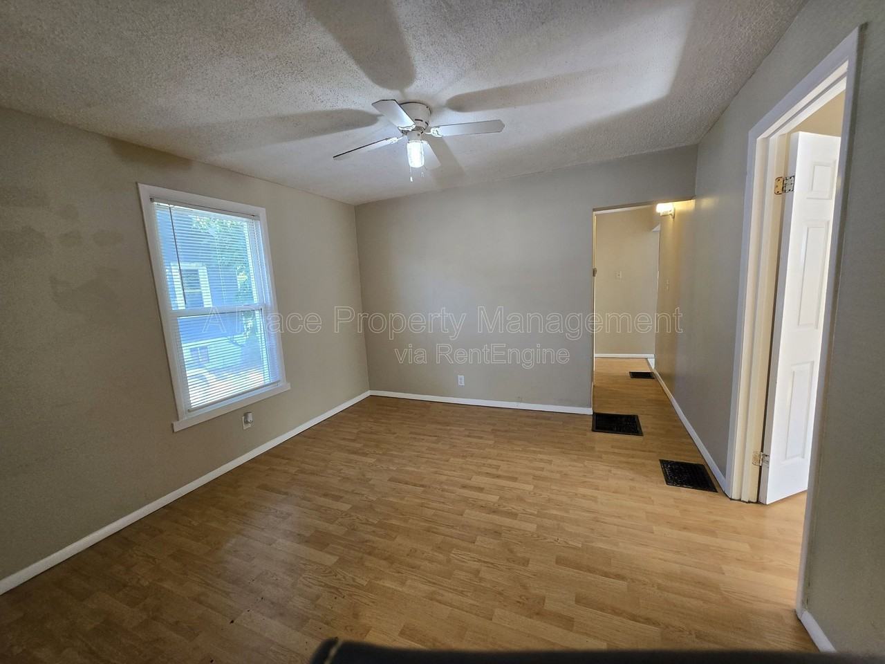 9429 Baltimore Ave - Photo 4 of 13