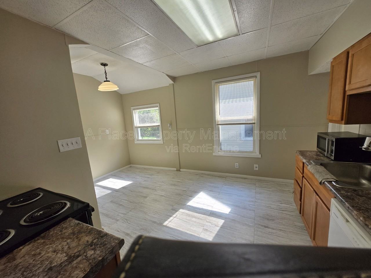 9429 Baltimore Ave - Photo 5 of 13