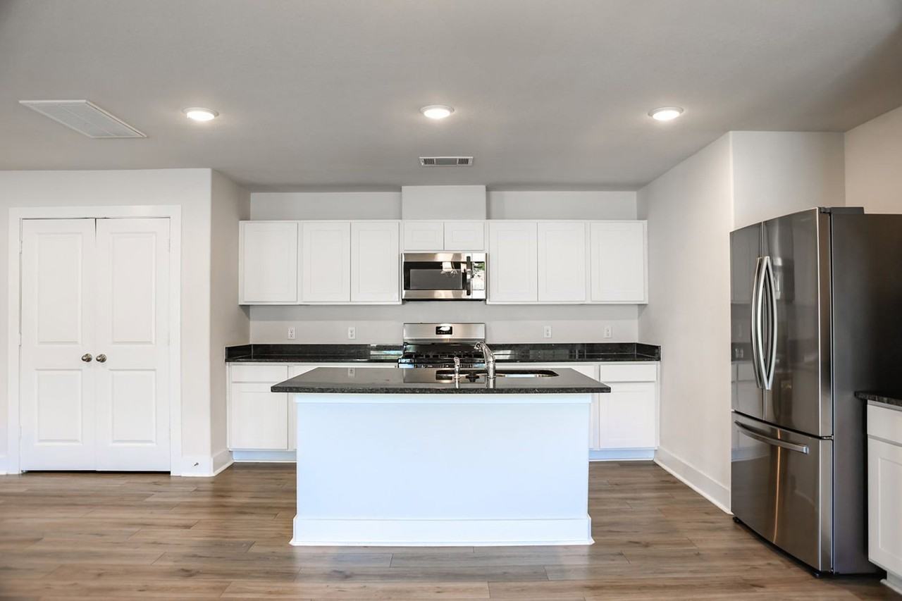 20551 Prairie Cypress Dr - Photo 5 of 29