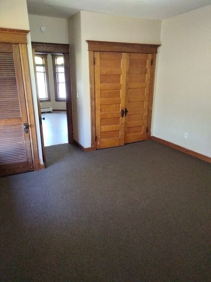 407 Wethersfield Ave #3 - Photo 3 of 7