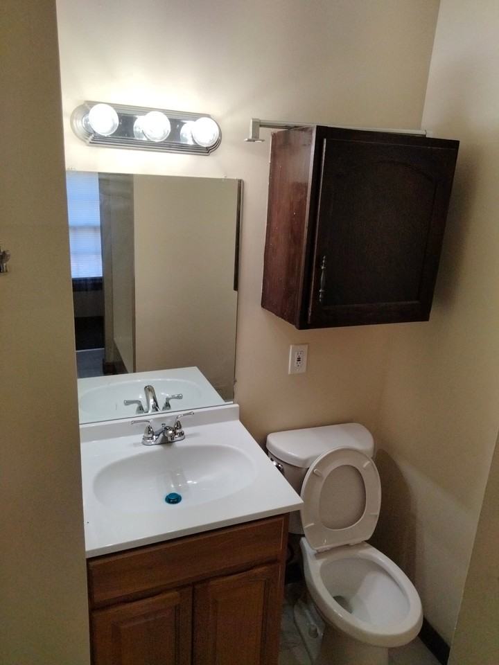 407 Wethersfield Ave #3 - Photo 5 of 7
