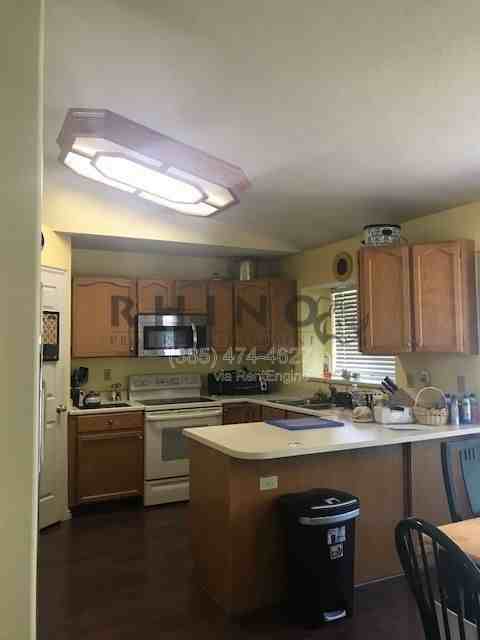 333 E Sandy Land Ln - Photo 2 of 16