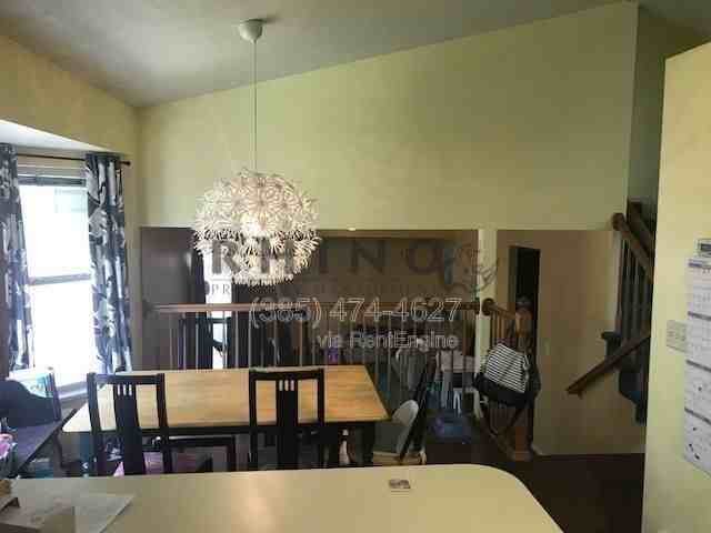 333 E Sandy Land Ln - Photo 3 of 16