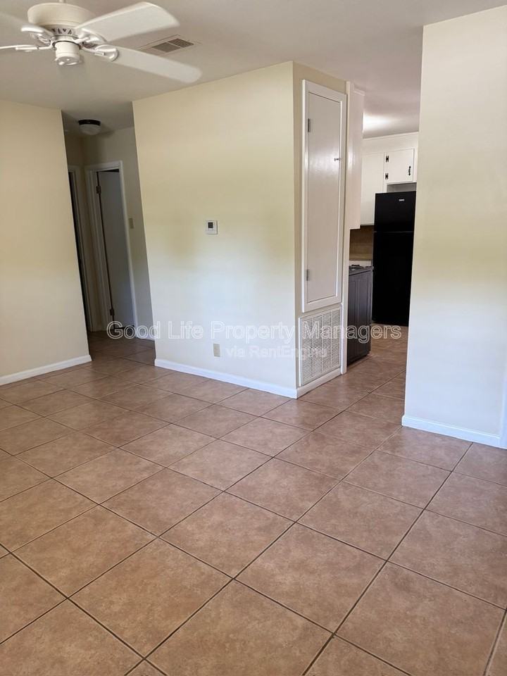 3751 E Olive Rd #5 - Photo 4 of 14