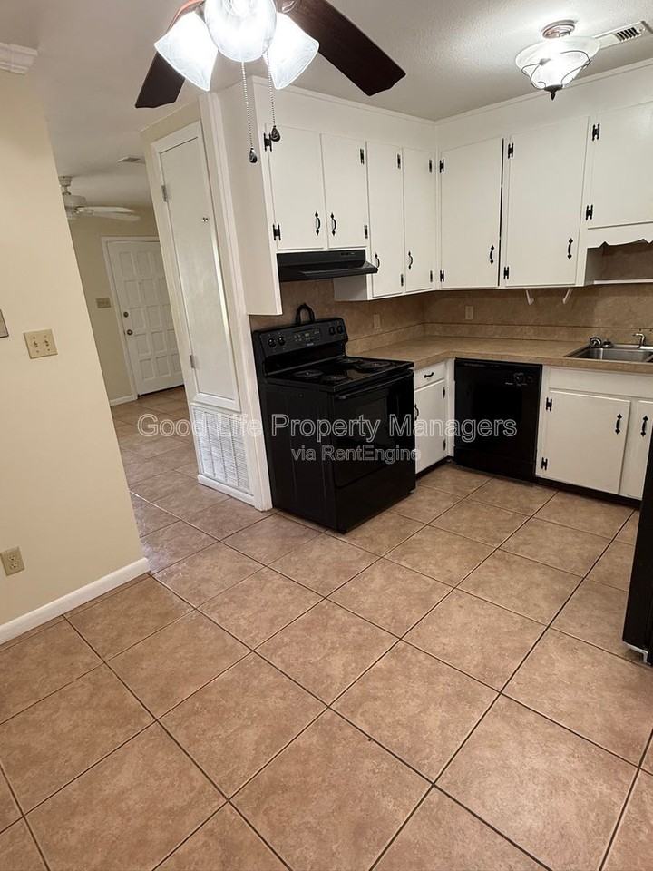 3751 E Olive Rd #5 - Photo 6 of 14