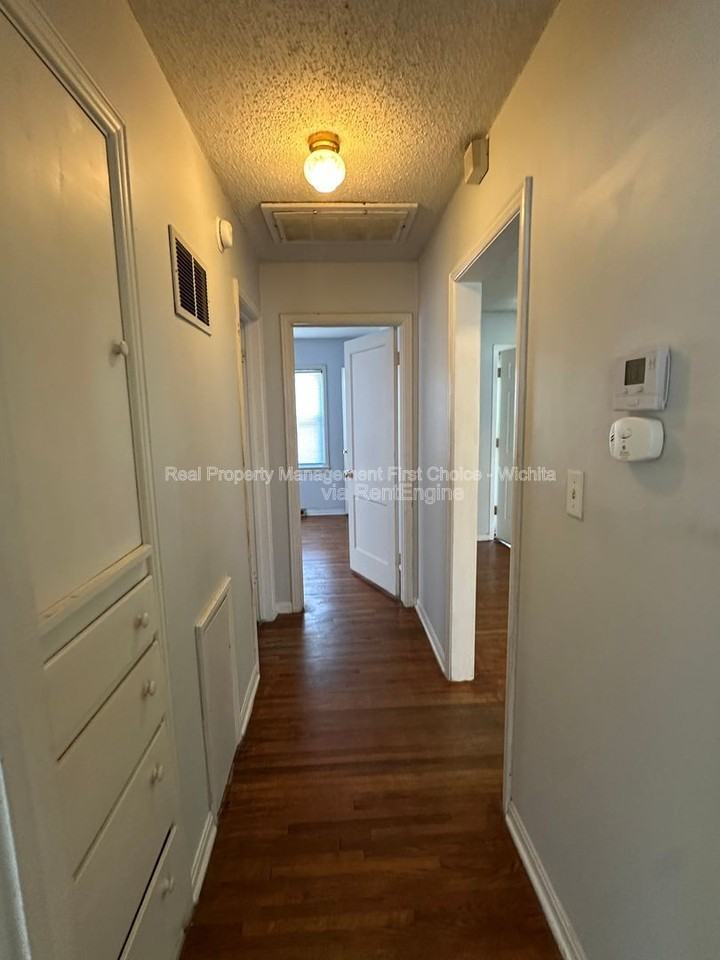 2448 E Aloma St - Photo 6 of 18