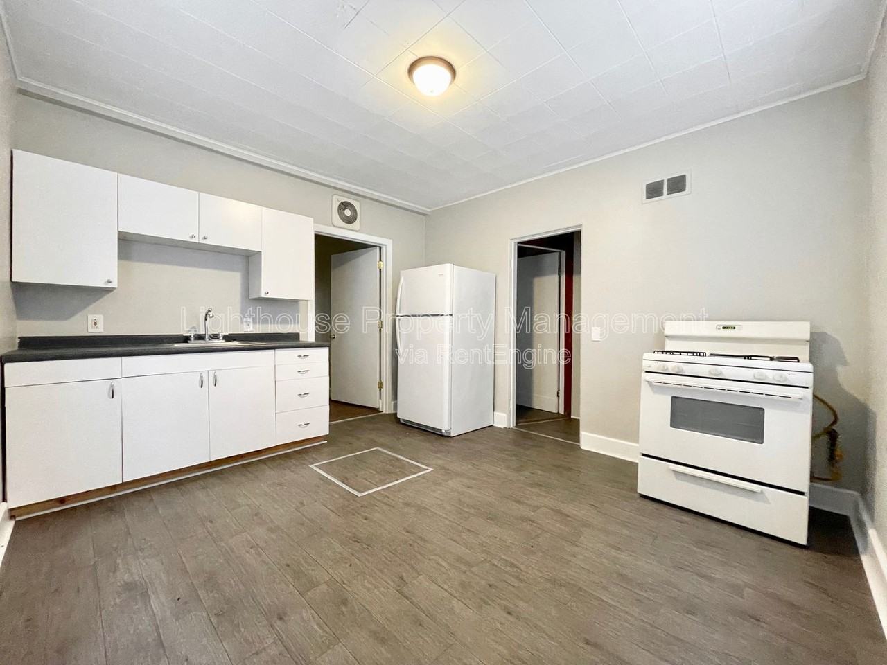 1633 Peck St #1 - Photo 2 of 9