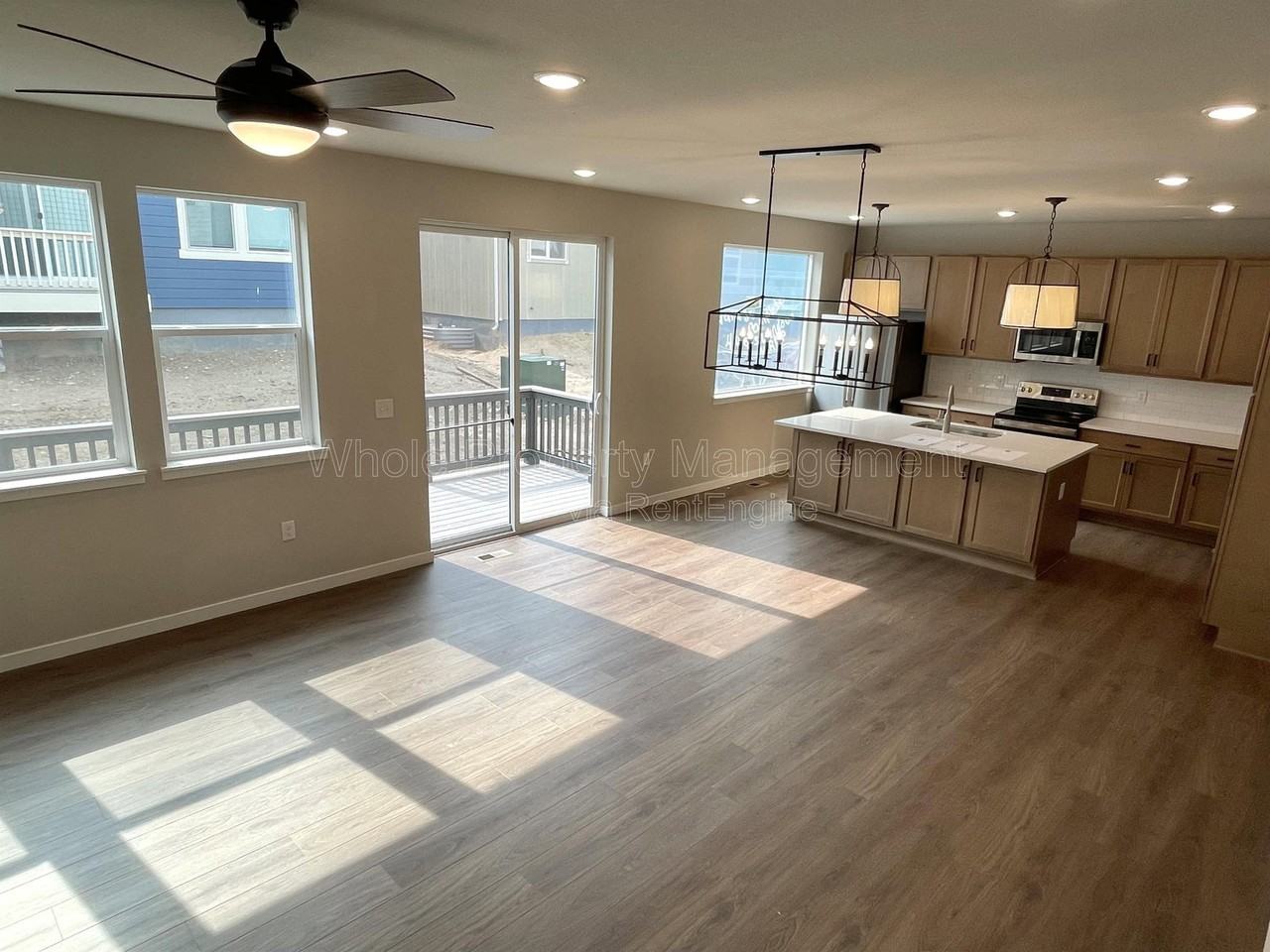 361 Fox Ln - Photo 5 of 28